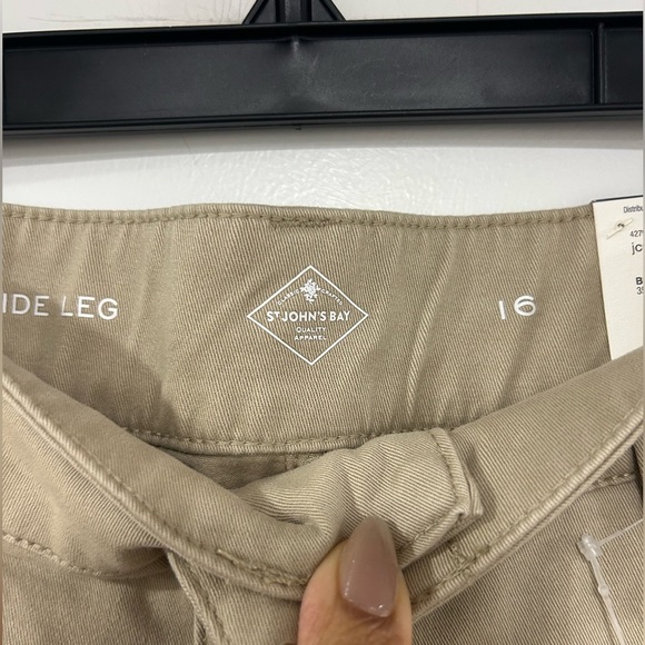 NWT St. John's Bay Women’s Khaki Chinos - Picture 3 of 6